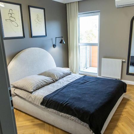 Solar Apartments I Stare Miasto 10Min I Priv Parking Free I Winda I Balkon Stary Toruń Kültér fotó